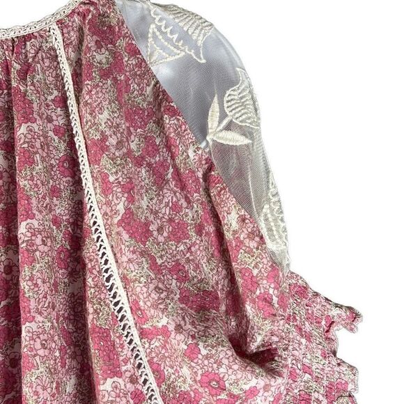 Urban Outfitters Women's Floral Blouse Mesh Sleeve Top Pleated Pink Rose Small - Picture 3 of 13